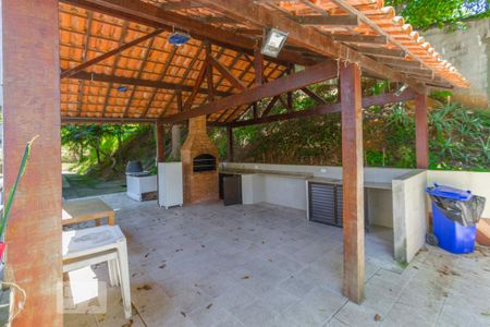 Apartamento para alugar com 60m², 2 quartos e 1 vaga Apartamento para alugar com 60m², 2 quartos e 1 vagaÁrea Comum - Churrasqueira