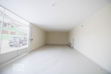 Casa para alugar com 136m², 2 quartos e 4 vagas Casa para alugar com 136m², 2 quartos e 4 vagasGaragem