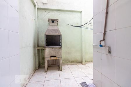 Casa à venda com 133m², 4 quartos e 2 vagas Casa à venda com 133m², 4 quartos e 2 vagasChurrasqueira