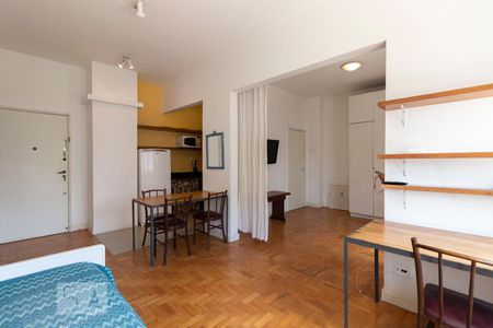 Sala de apartamento para alugar com 1 quarto, 40m² em Consolação, São Paulo