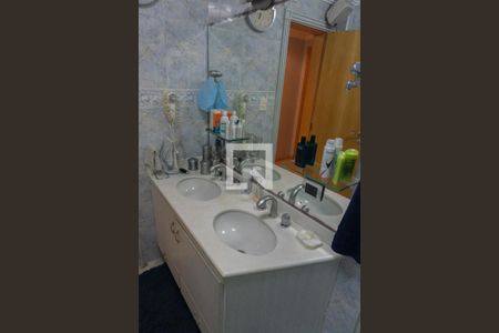 Apartamento à venda com 253m², 3 quartos e 3 vagasBanheiro 1