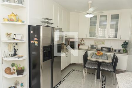 Apartamento à venda com 253m², 3 quartos e 3 vagasCozinha