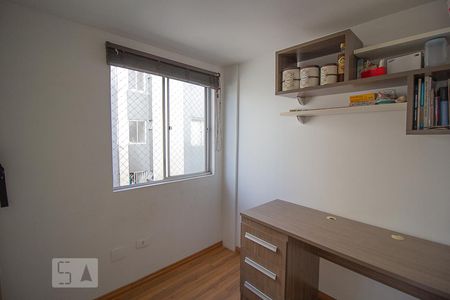 Quarto 2 de apartamento para alugar com 3 quartos, 54m² em Portão, Curitiba