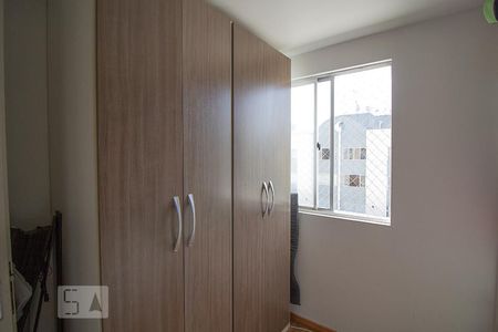 Quarto 1 de apartamento para alugar com 3 quartos, 54m² em Portão, Curitiba