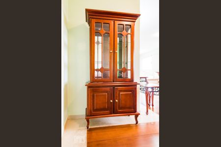 Apartamento à venda com 238m², 4 quartos e 4 vagasSalas