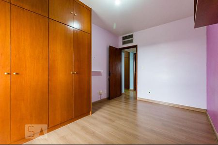 Apartamento à venda com 238m², 4 quartos e 4 vagasQuarto 1