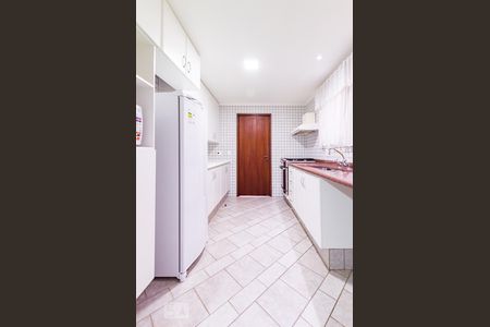 Apartamento à venda com 238m², 4 quartos e 4 vagasCozinha