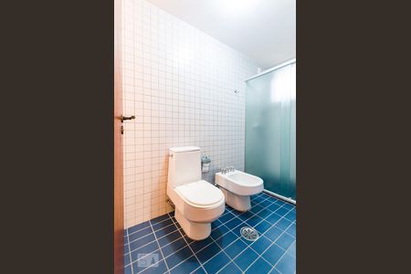 Apartamento à venda com 238m², 4 quartos e 4 vagasBanheiro