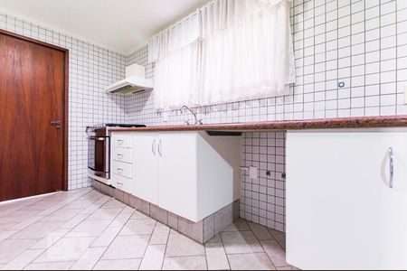 Apartamento à venda com 238m², 4 quartos e 4 vagasCozinha