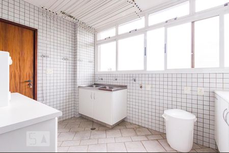 Apartamento à venda com 238m², 4 quartos e 4 vagasÁrea de Serviço