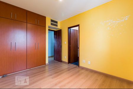 Apartamento à venda com 238m², 4 quartos e 4 vagasSuíte 2