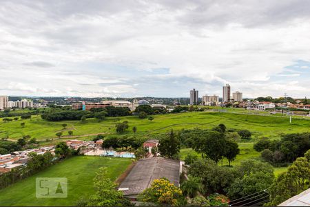 Apartamento à venda com 238m², 4 quartos e 4 vagasVista