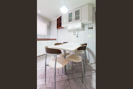 Apartamento à venda com 238m², 4 quartos e 4 vagasCozinha