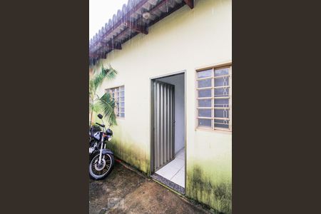 Casa de condomínio para alugar com 56m², 2 quartos e 1 vaga Casa de condomínio para alugar com 56m², 2 quartos e 1 vagaFachada da casa