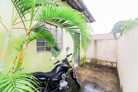 Casa de condomínio para alugar com 56m², 2 quartos e 1 vaga Casa de condomínio para alugar com 56m², 2 quartos e 1 vagaFachada da casa