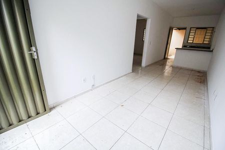 Casa de condomínio para alugar com 56m², 2 quartos e 1 vaga Casa de condomínio para alugar com 56m², 2 quartos e 1 vagaSala