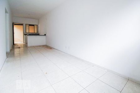 Casa de condomínio para alugar com 56m², 2 quartos e 1 vaga Casa de condomínio para alugar com 56m², 2 quartos e 1 vagaSala