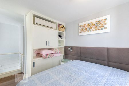 Apartamento à venda com 70m², 1 quarto e 2 vagas Apartamento à venda com 70m², 1 quarto e 2 vagasQuarto - Suíte