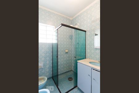 Casa à venda com 242m², 4 quartos e 2 vagasBanheiro 4