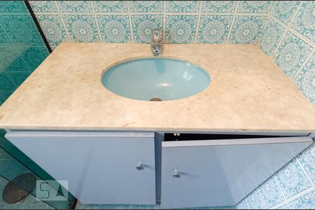 Casa à venda com 242m², 4 quartos e 2 vagasPia