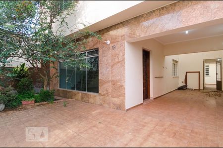 Casa à venda com 242m², 4 quartos e 2 vagasGaragem