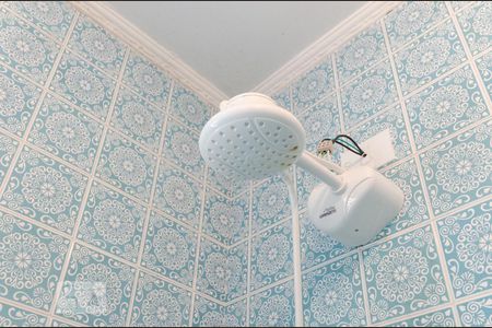 Casa à venda com 242m², 4 quartos e 2 vagasChuveiro