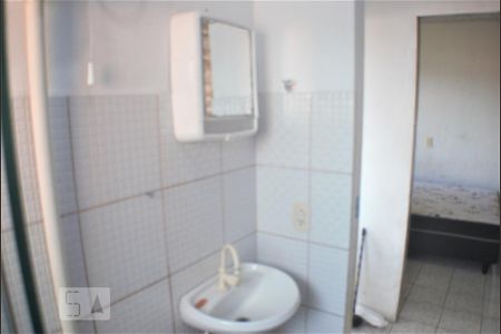 Detalhe do Banheiro Social de apartamento para alugar com 1 quarto, 30m² em Ingleses do Rio Vermelho, Florianópolis