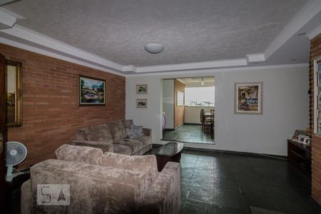 Sala de casa para alugar com 3 quartos, 297m² em Parque das Nações, Santo André