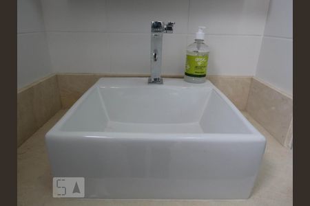 Apartamento para alugar com 69m², 3 quartos e 1 vagaPia Suíte