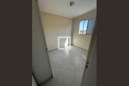 Quarto de apartamento para alugar com 2 quartos, 50m² em Jardim dos Ipês, Cotia
