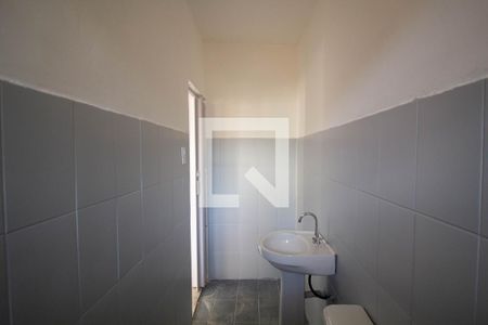 Banheiro de casa para alugar com 1 quarto, 35m² em Vila Carolina, São Paulo