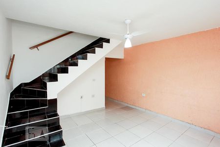 Casa para alugar com 80m², 2 quartos e 1 vagaSala