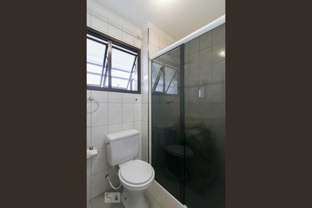 Banheiro de apartamento para alugar com 2 quartos, 71m² em Jardim Stella, Santo André