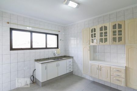 Cozinha de apartamento para alugar com 2 quartos, 71m² em Jardim Stella, Santo André