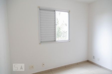 Quarto 2 de apartamento para alugar com 2 quartos, 48m² em Vila Talarico, São Paulo