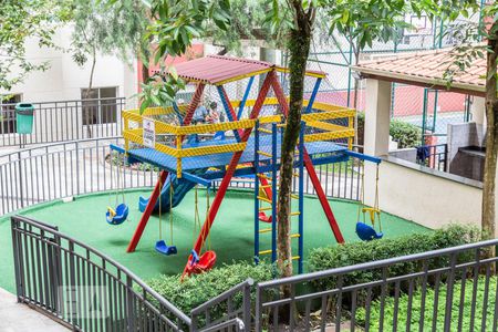 Apartamento para alugar com 48m², 2 quartos e sem vaga Apartamento para alugar com 48m², 2 quartos e sem vagaÁrea Comum - Playground