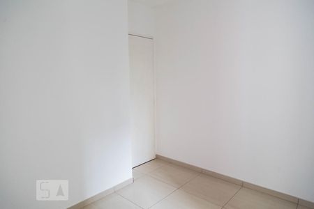 Quarto 2 de apartamento para alugar com 2 quartos, 48m² em Vila Talarico, São Paulo