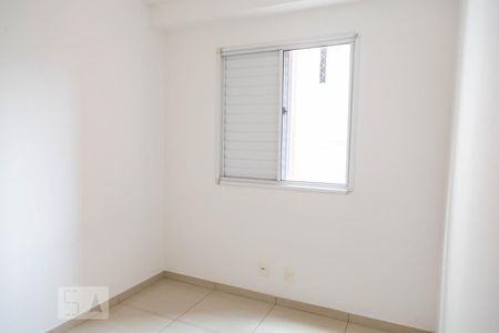Quarto 1 de apartamento para alugar com 2 quartos, 48m² em Vila Talarico, São Paulo