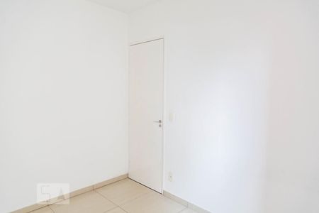 Quarto 1 de apartamento para alugar com 2 quartos, 48m² em Vila Talarico, São Paulo