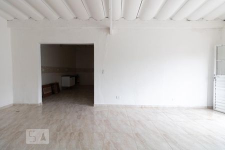 Sala de casa para alugar com 2 quartos, 250m² em Vila Gustavo, São Paulo