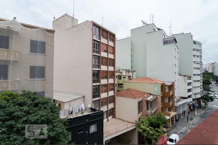 Vista da Sala de apartamento para alugar com 2 quartos, 75m² em República, São Paulo