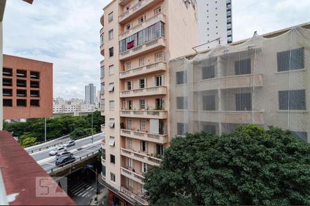 Vista da Sala de apartamento para alugar com 2 quartos, 75m² em República, São Paulo