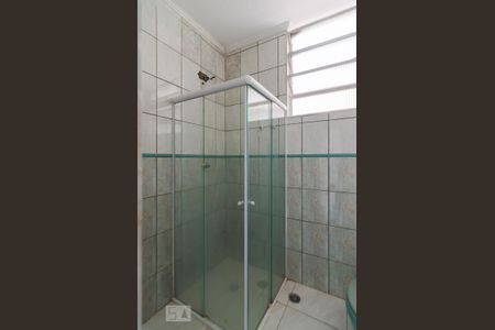Banheiro de apartamento para alugar com 2 quartos, 75m² em República, São Paulo