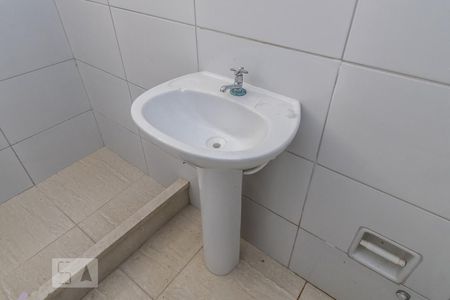 Apartamento para alugar com 49m², 2 quartos e sem vagaBanheiro - Detalhe da pia