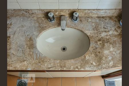 Detalhe do banheiro  de apartamento para alugar com 3 quartos, 130m² em Vila Mariana, São Paulo