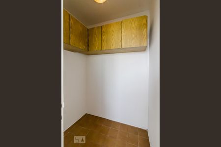 Apartamento para alugar com 70m², 2 quartos e 1 vaga Apartamento para alugar com 70m², 2 quartos e 1 vagaQuarto de Serviço