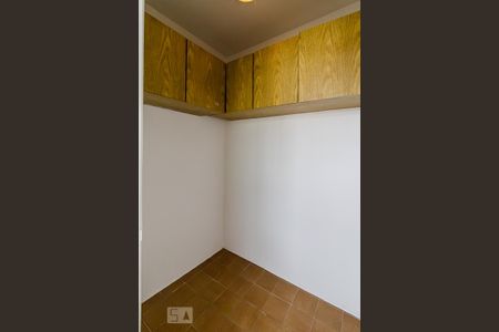 Apartamento para alugar com 70m², 2 quartos e 1 vaga Apartamento para alugar com 70m², 2 quartos e 1 vagaQuarto de Serviço