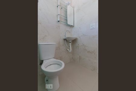 Banheiro de apartamento à venda com 2 quartos, 81m² em Vila Valparaíso, Santo André