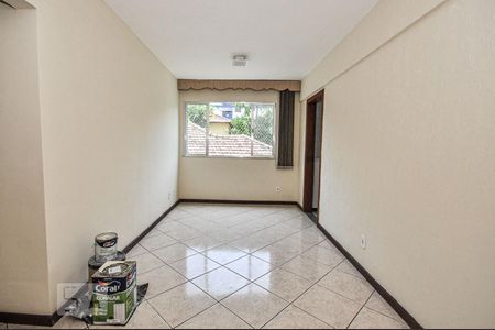 Sala de apartamento à venda com 2 quartos, 70m² em Tanque, Rio de Janeiro