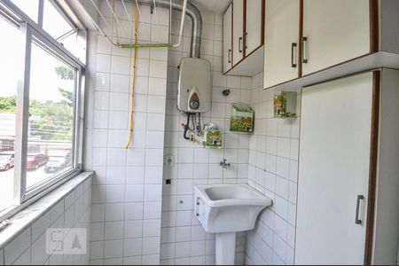 Apartamento à venda com 70m², 2 quartos e 1 vaga Apartamento à venda com 70m², 2 quartos e 1 vagaCozinha e Área de Serviço